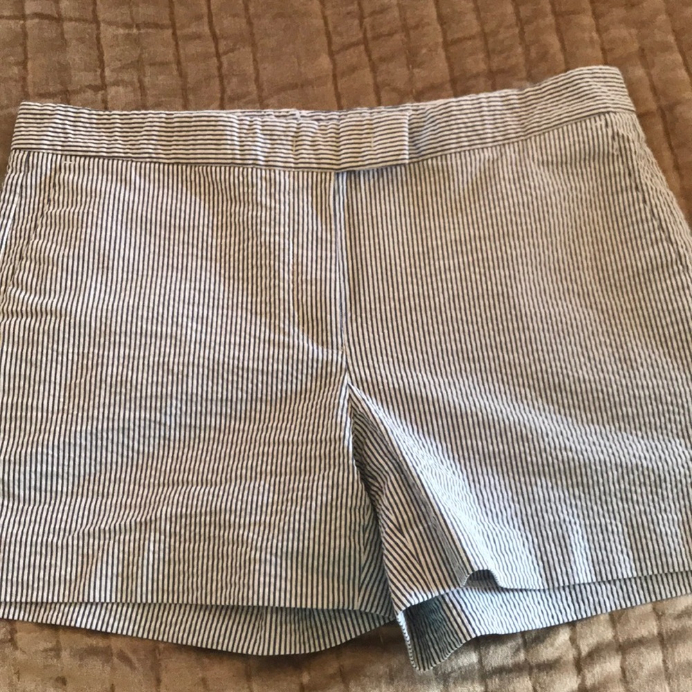 Ann Taylor size 8 shorts